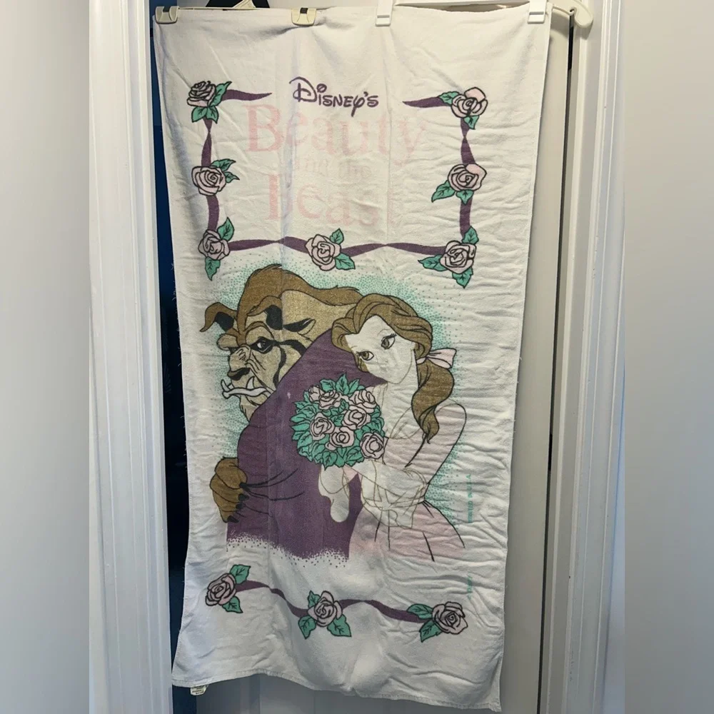 VINTAGE!Disney Beauty and the Beast beach Towel